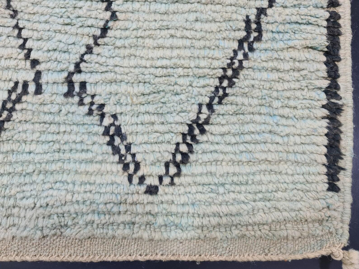 Moroccan Boujaad faded blue abstract wool rug detail 10