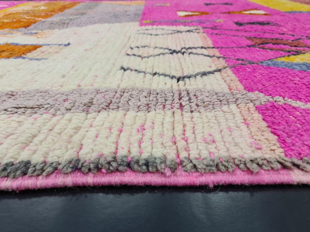 Moroccan Boujaad pink geometric wool rug detail 7
