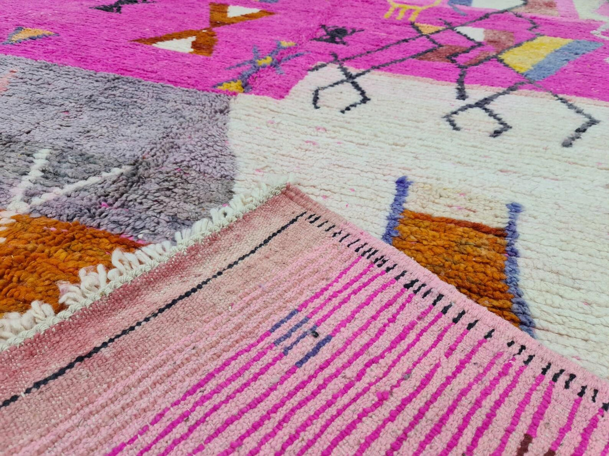 Moroccan Boujaad pink geometric wool rug detail 5