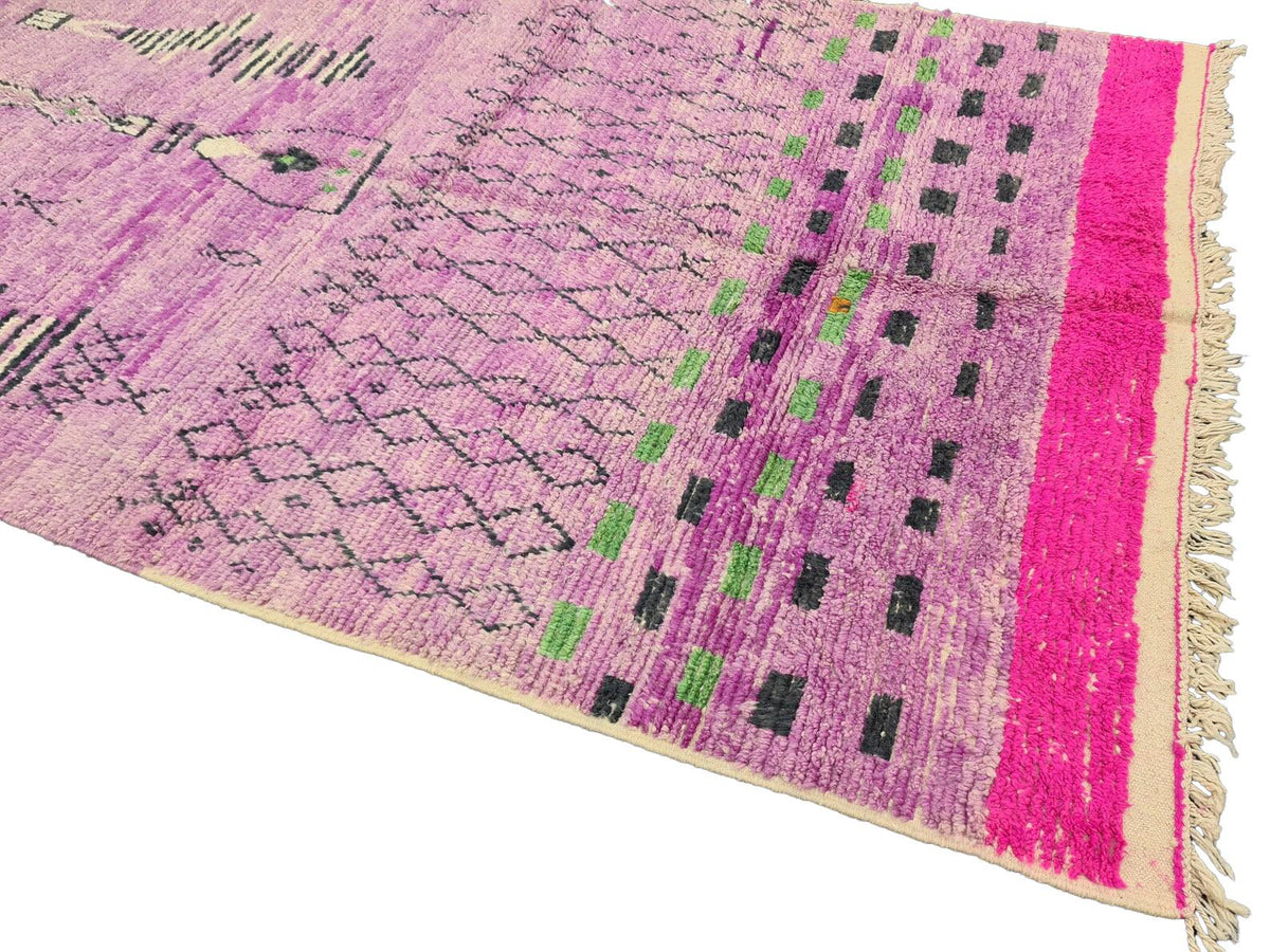 Moroccan Boujaad red purple and black geometric wool rug detail 2