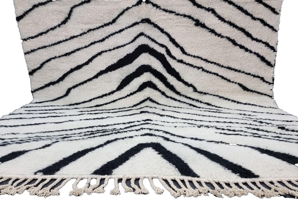 Moroccan Boujaad black and white striped wool rug detail 6