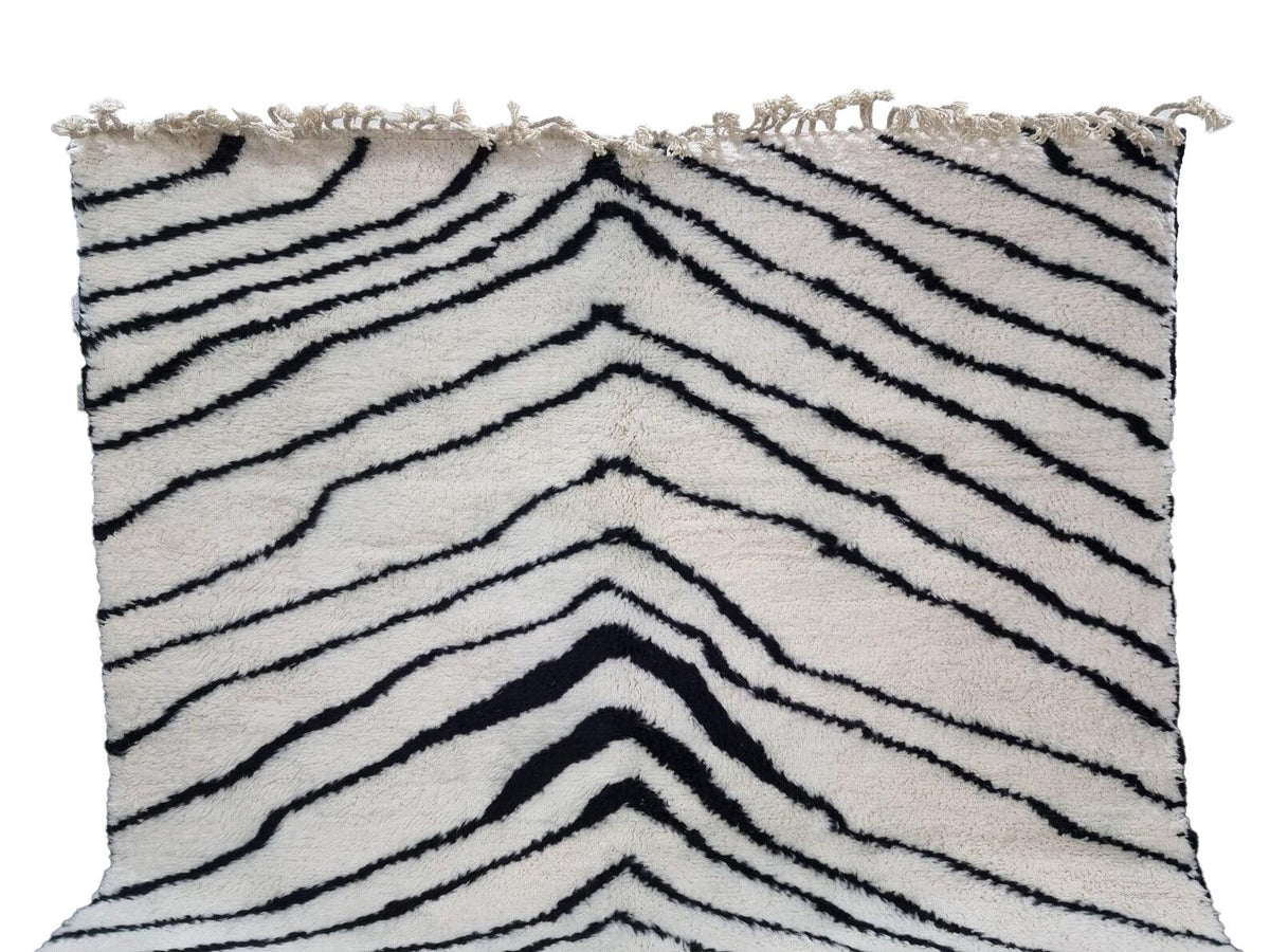 Moroccan Boujaad black and white striped wool rug detail 7