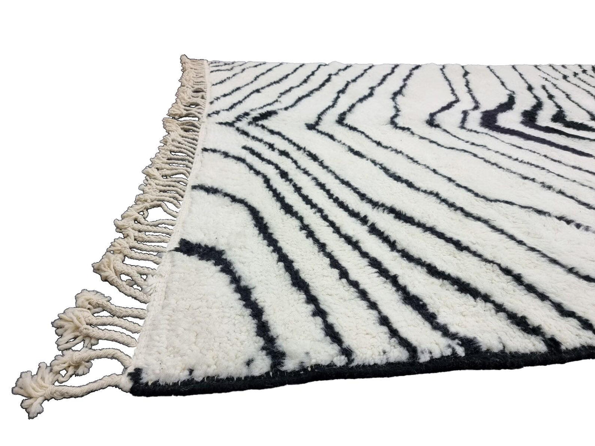 Moroccan Boujaad black and white striped wool rug detail 4