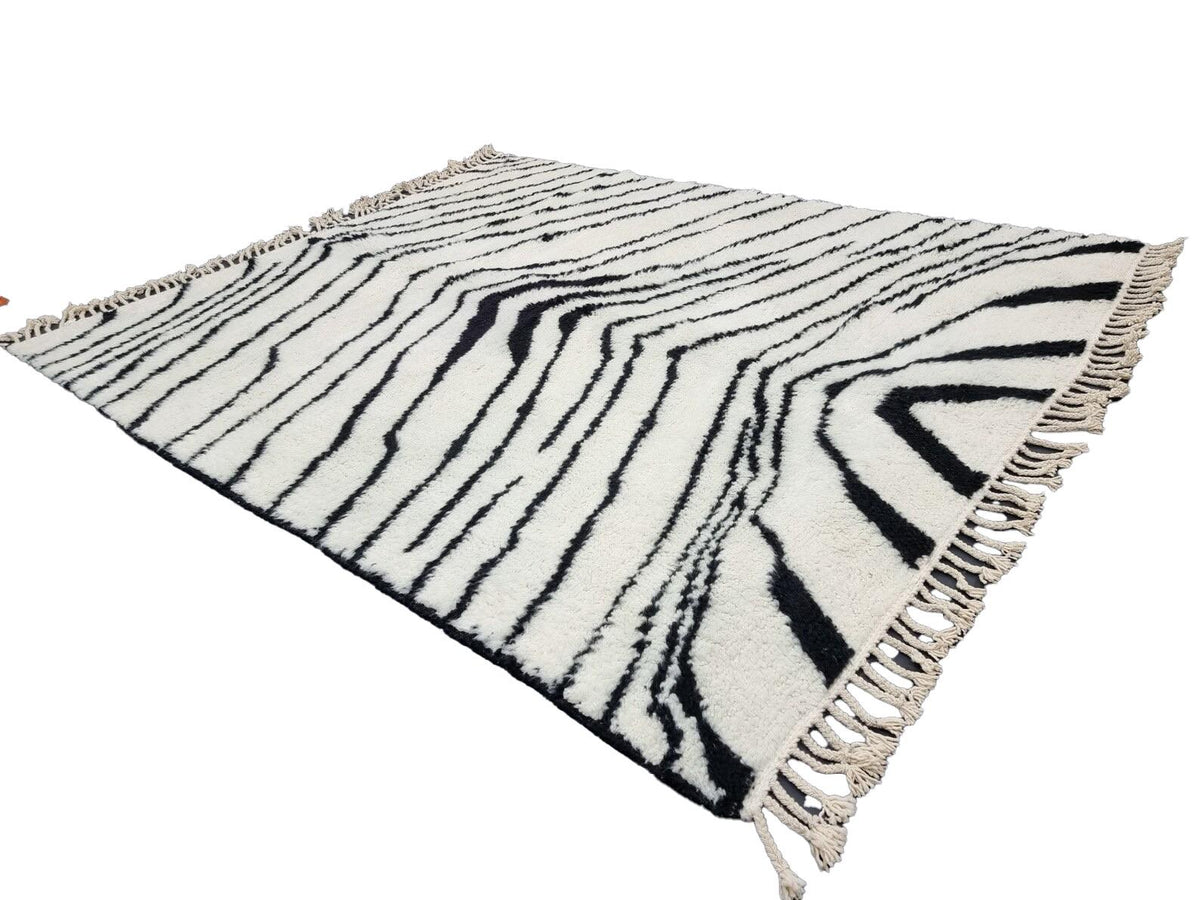 Moroccan Boujaad black and white striped wool rug detail 5