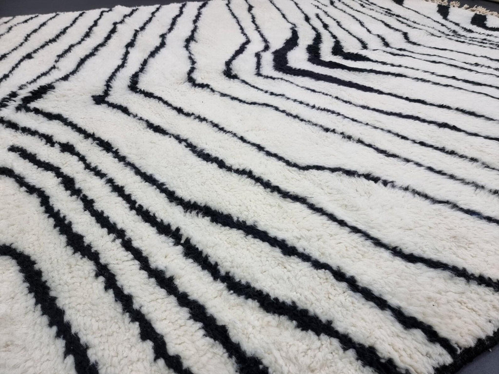 Moroccan Boujaad black and white striped wool rug detail 3