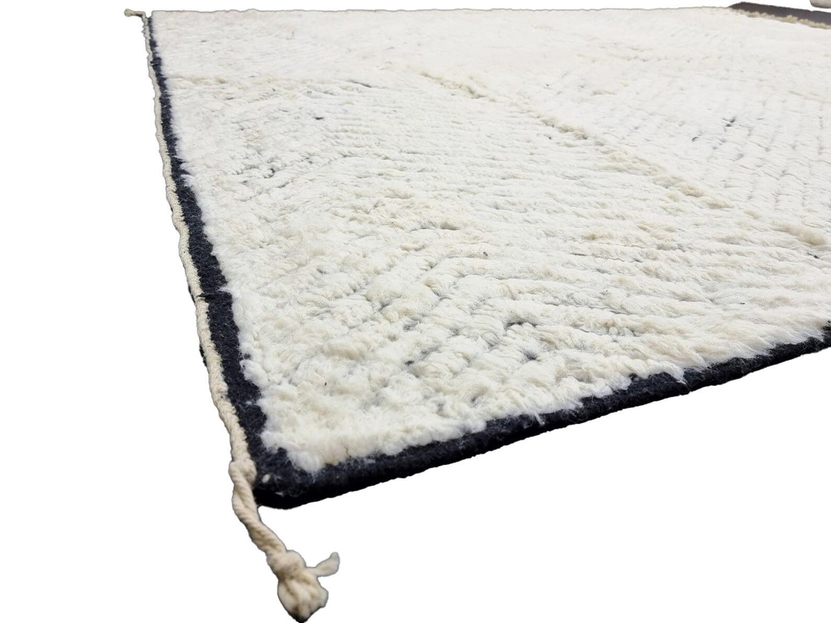 Moroccan Boujaad black and white striped wool rug detail 4