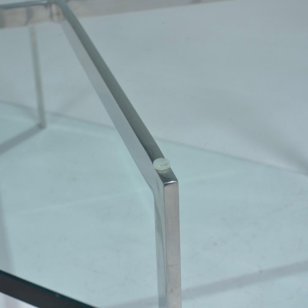 Early Knoll Barcelona coffee table by Mies van der Rohe and Lilly Reich detail 10